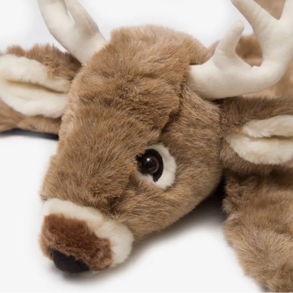 White Tail Deer Kids Animal Rug - Picture 2 of 5